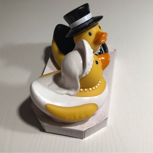 Wedding Cake Topper Rubber Duckies Bride and Groom New in Box - Picture 6 of 8